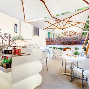 **** Hotel Hotel Best Roma Italien